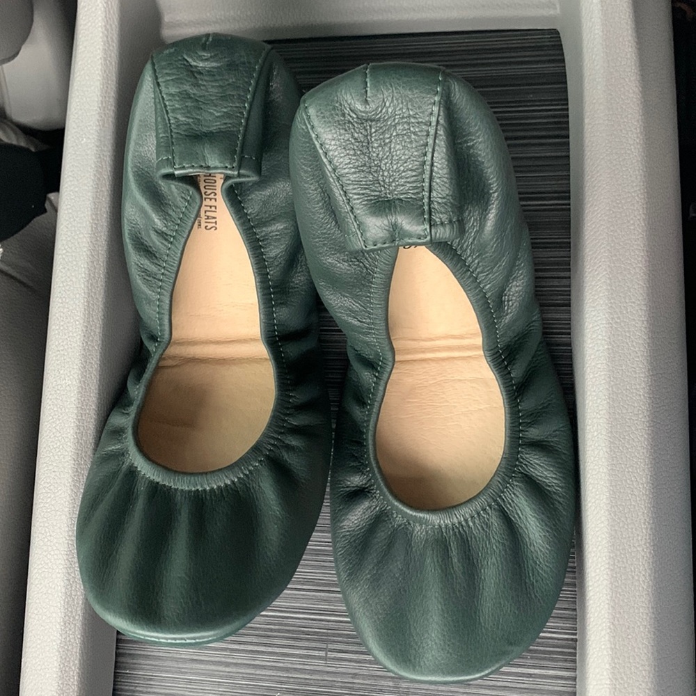 Forest Green Storehouse Flats.  Size 10